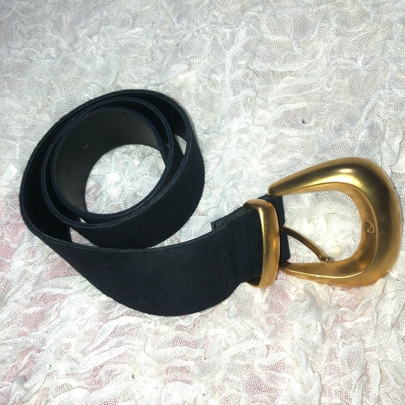 Emmanuel Accessories - Emmanuel leather belt with large gold metal buckle- 34” with buckle- like new